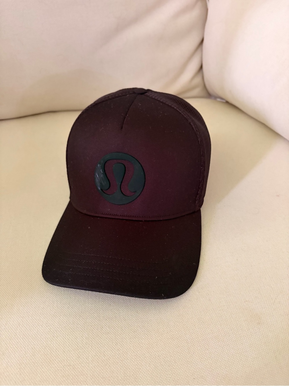lululemon athletica Men's Black Logo Baseball Cap